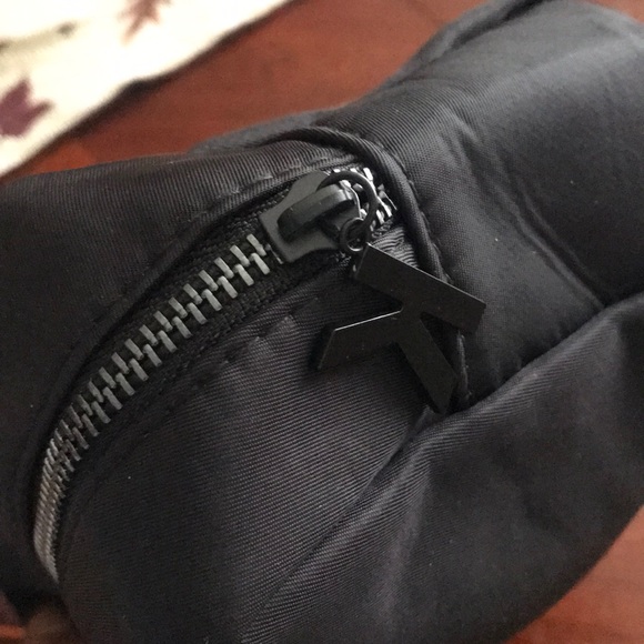 Kylie makeup cosmetics bag - Picture 2 of 4